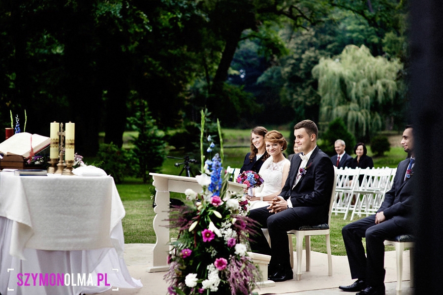 slub koscielny w plenerze