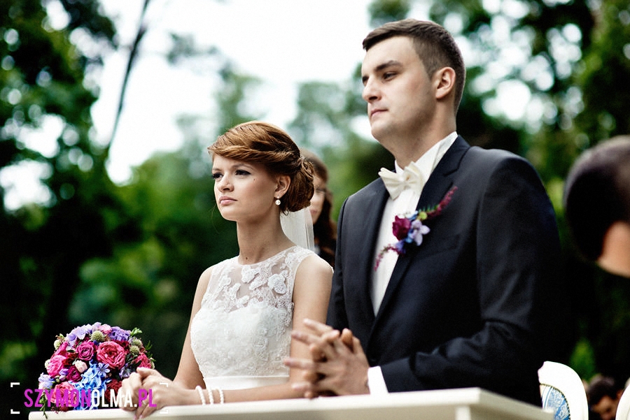 slub koscielny w plenerze