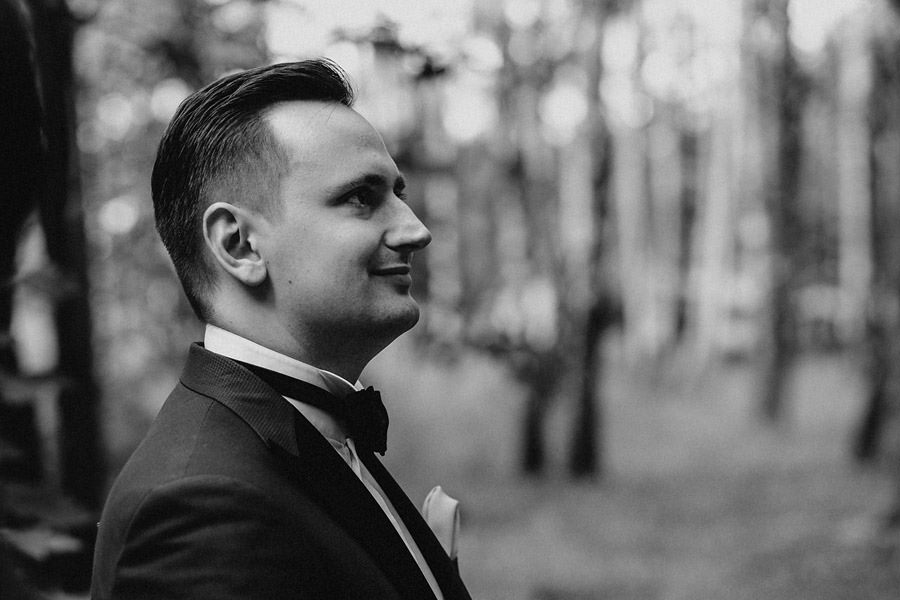 pan młody first look