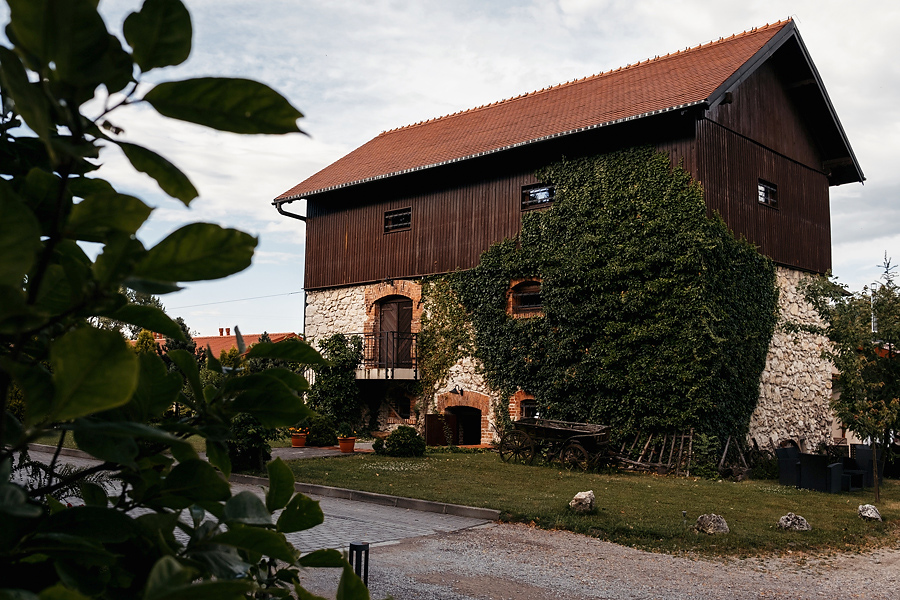 tomaszowice spichlerz