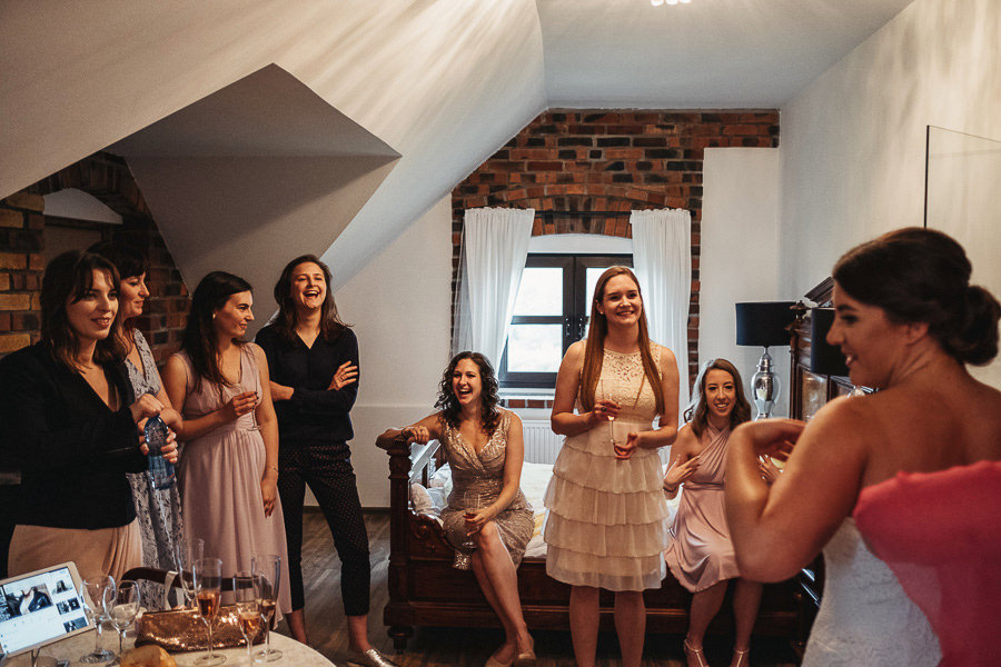 folwark białych bocianów ślub