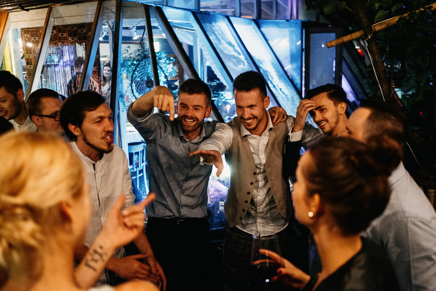 alternatywne wesele turkusowy domek w warszawie