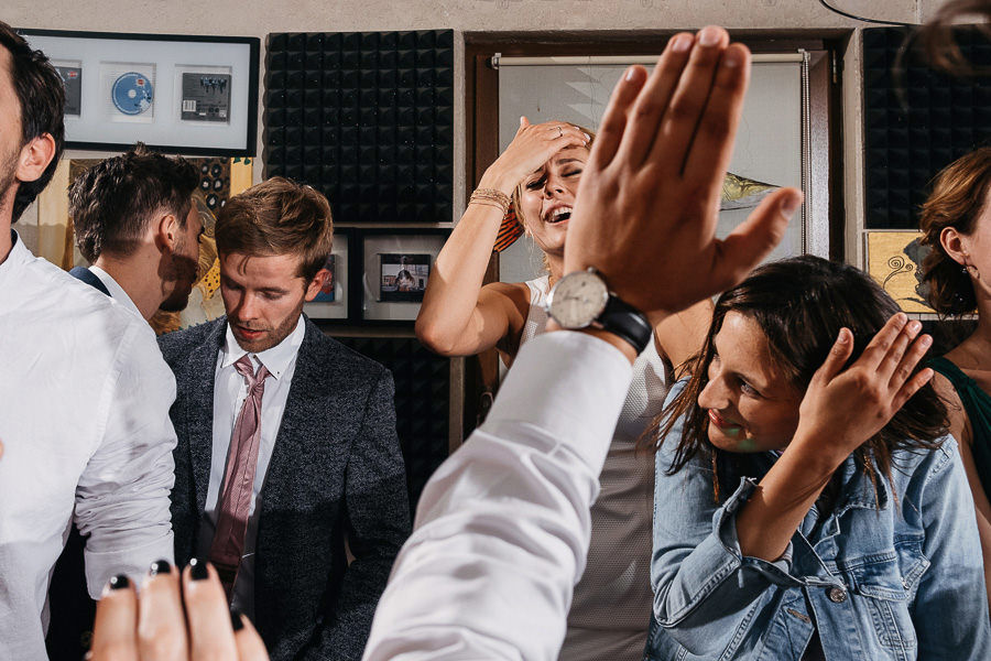 alternatywne wesele turkusowy domek w warszawie