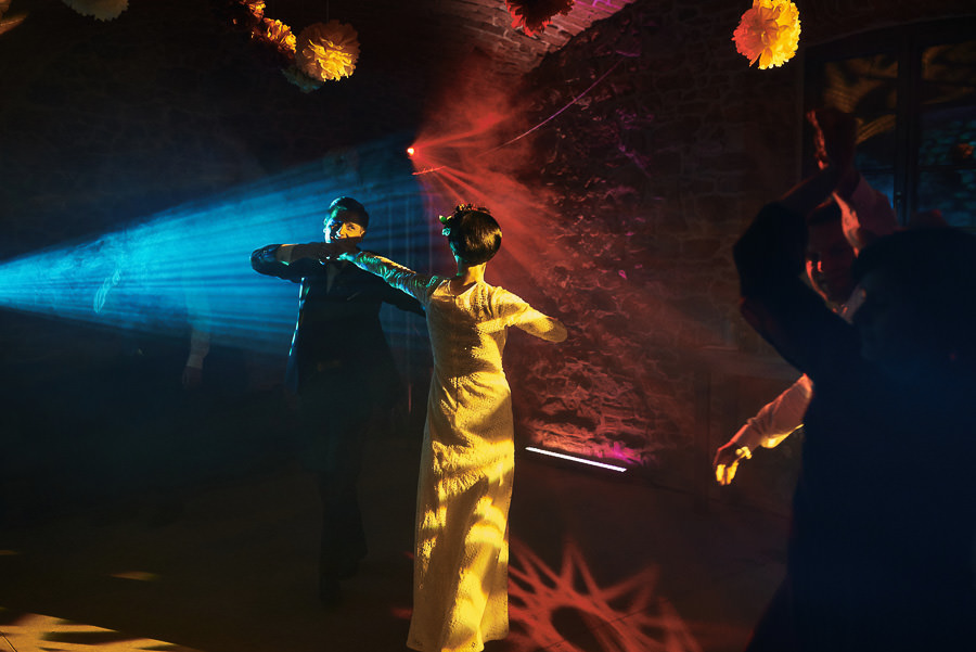 wesele kolorowe oświetlenie