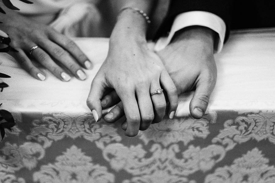 romantyczne wesele pod namiotem