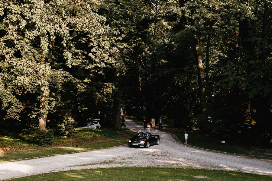 romantyczne wesele pod namiotem
