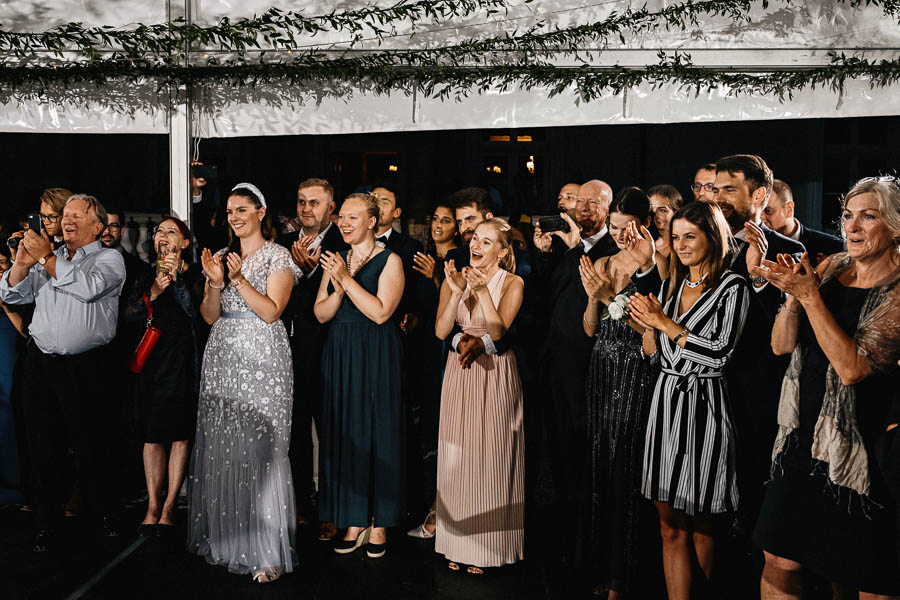 romantyczne wesele pod namiotem