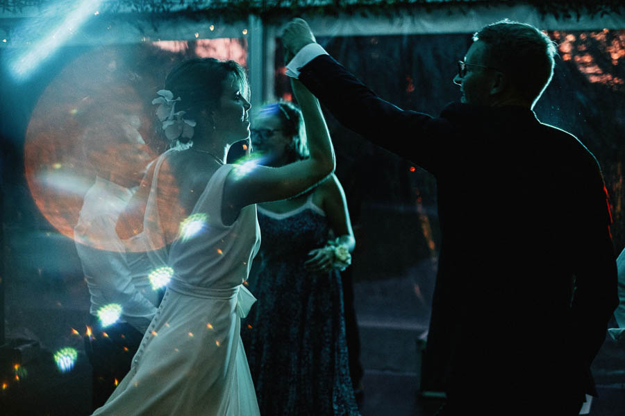 romantyczne wesele pod namiotem