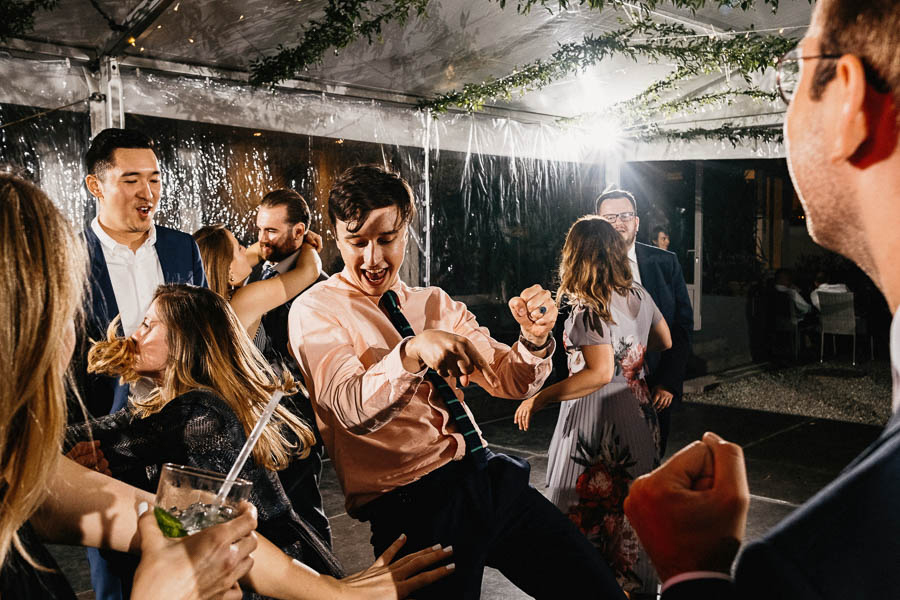 romantyczne wesele pod namiotem