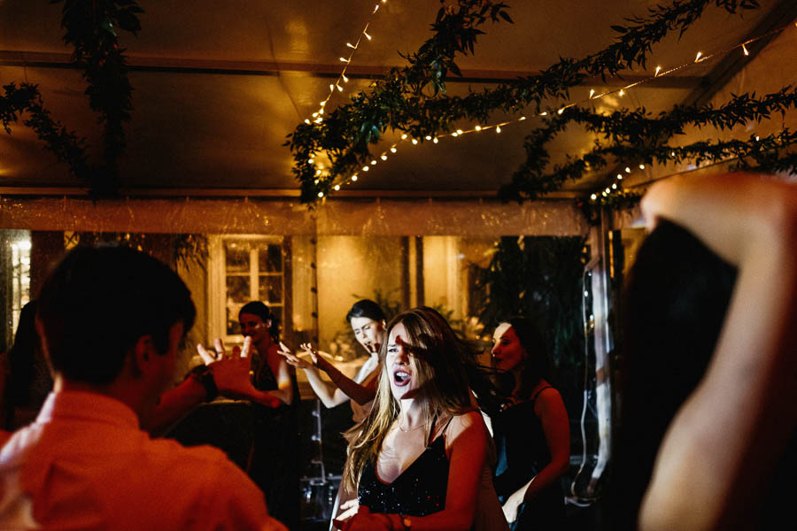 romantyczne wesele pod namiotem