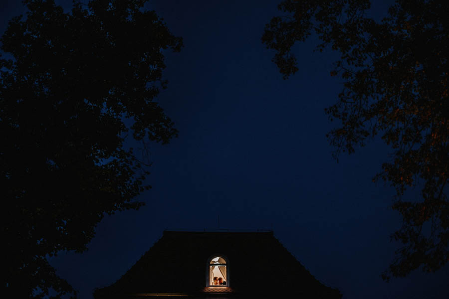 romantyczne wesele pod namiotem