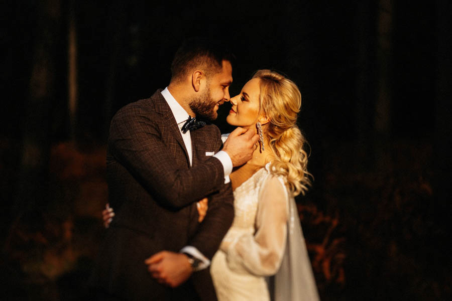 jesienna sesja ślubna