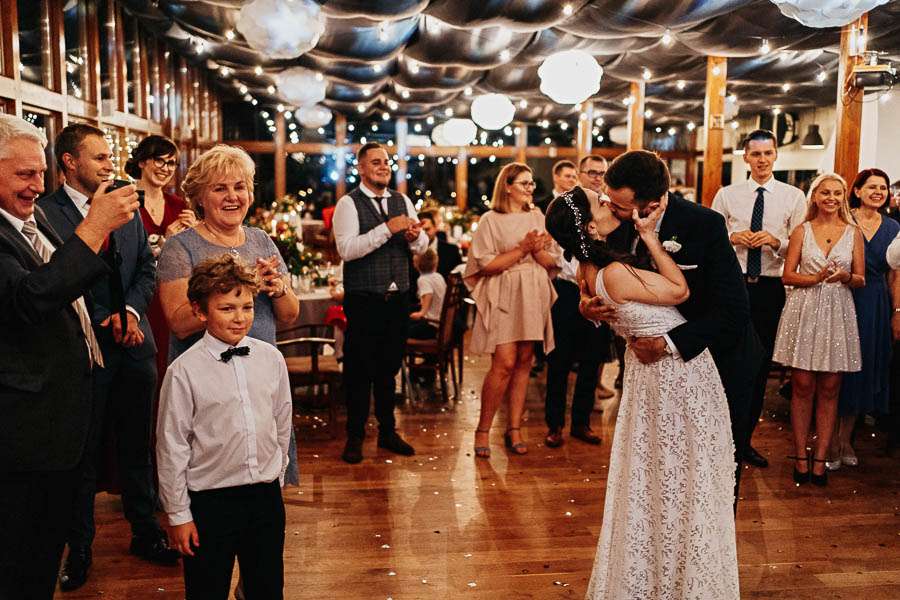 zacisze anny korcz wesele w pomiechowku