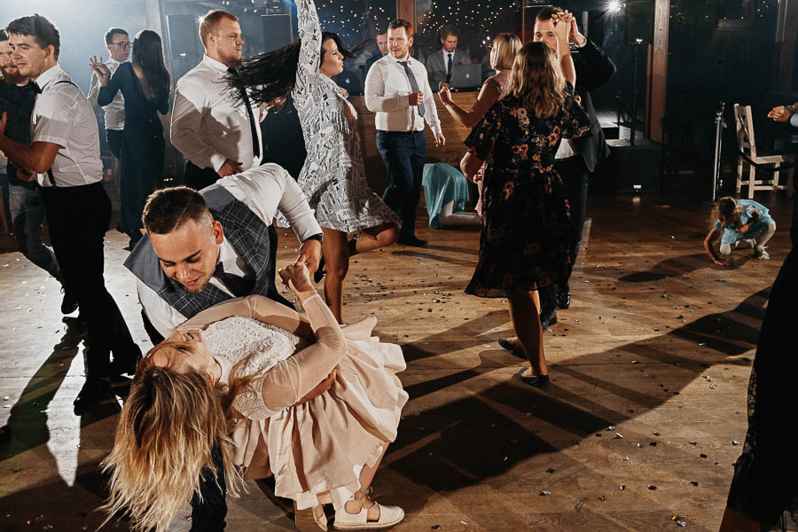 zacisze anny korcz wesele w pomiechowku